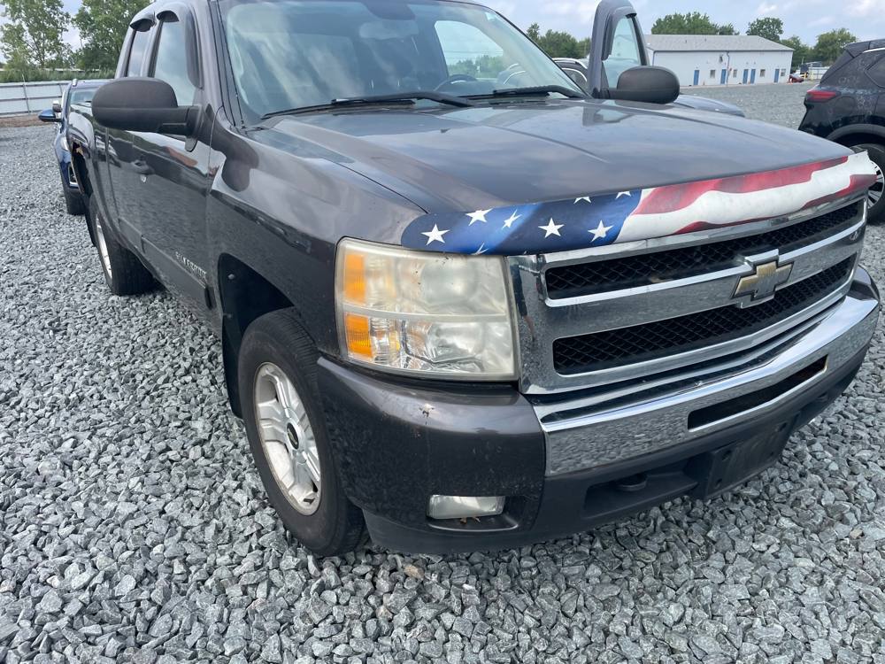 2010 Chevrolet Silverado Extended Cab (4 doors)