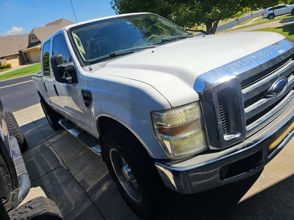 2008 Ford F250 Crew Cab (4 doors)