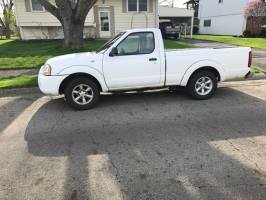 2001 Nissan Frontier Regular Cab (2 doors)