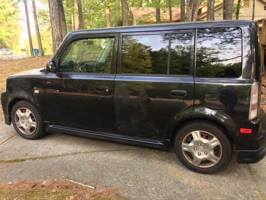 2004 Toyota Scion