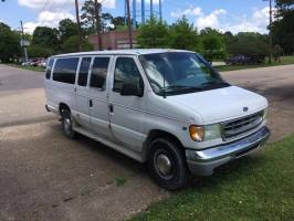 2009 Ford Econoline (3 doors)