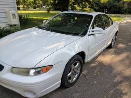1999 Pontiac Grand Prix Sedan