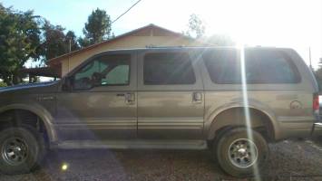 2004 Ford Excursion