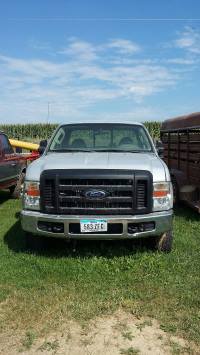 2008 Ford F350 Extended Cab (4 doors)