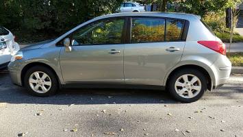 2009 Nissan Versa Hatchback