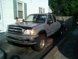 2001 Toyota Tundra Extended Cab (4 doors)