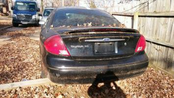 2002 Ford Taurus Sedan