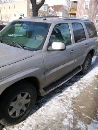 2004 Cadillac Escalade